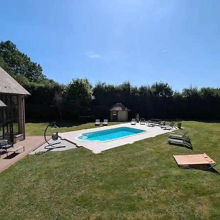 De Luxe, Piscine Chauffée&nature Villa