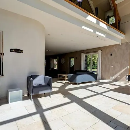 De Luxe, Piscine Chauffée&nature Villa *