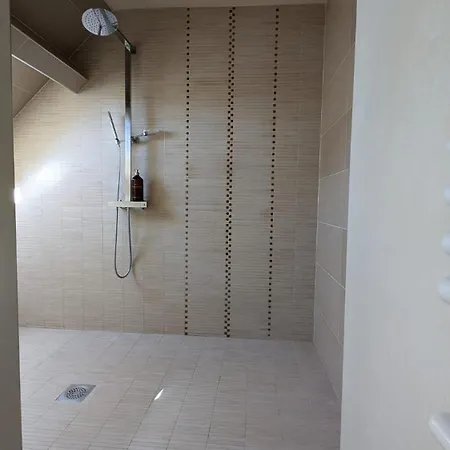 De Luxe, Piscine Chauffée&nature Villa