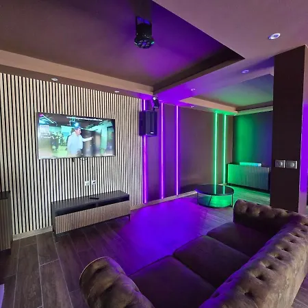 Villa De Luxe, Piscine Chauffée&nature *