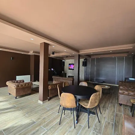 De Luxe, Piscine Chauffée&nature Villa *