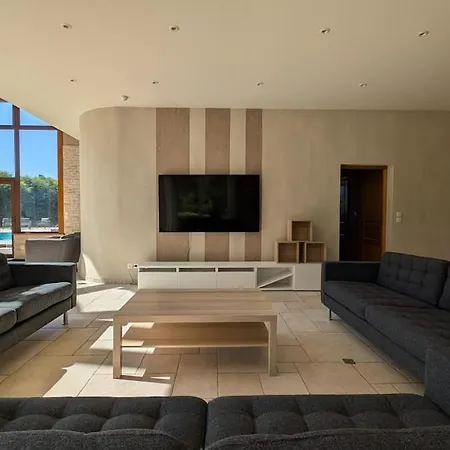 De Luxe, Piscine Chauffée&nature Villa Vitrai-Sous-Laigle