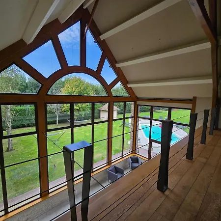 De Luxe, Piscine Chauffée&nature Villa