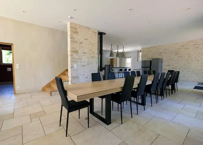 De Luxe, Piscine Chauffee & Nature Vitrai-Sous-Laigle