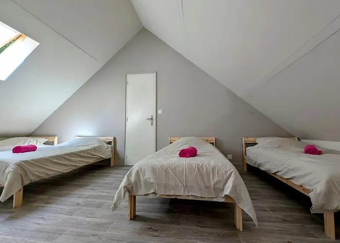 De Luxe, Piscine Chauffee & Nature Villa