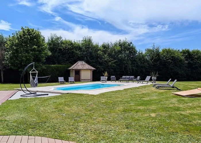 Villa De Luxe, Piscine Chauffee & Nature Vitrai-Sous-Laigle
