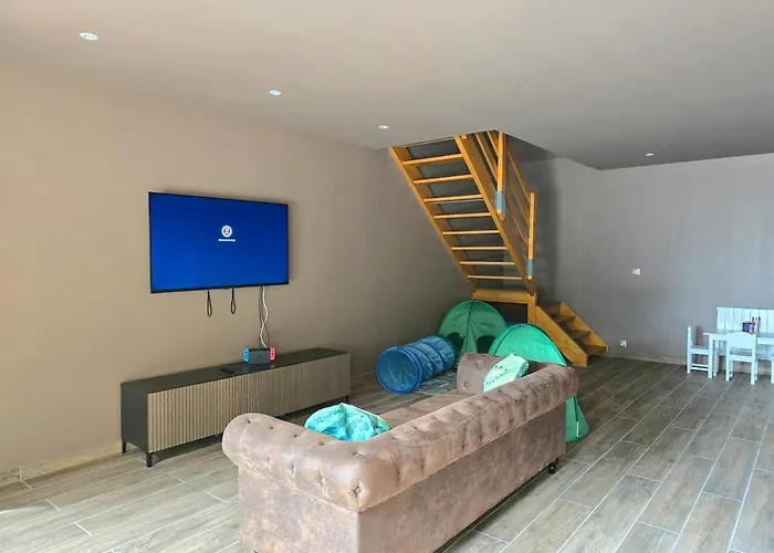 De Luxe, Piscine Chauffee & Nature * Vitrai-Sous-Laigle