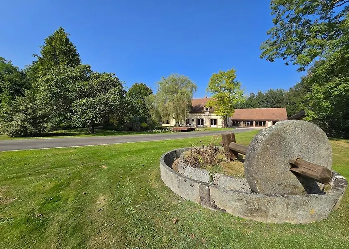 De Luxe, Piscine Chauffee & Nature Villa