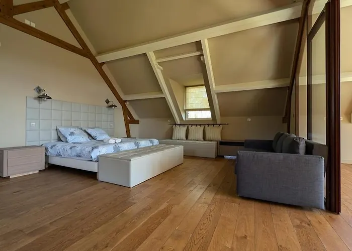 De Luxe, Piscine Chauffee & Nature