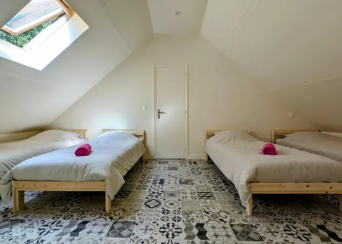 De Luxe, Piscine Chauffee & Nature *