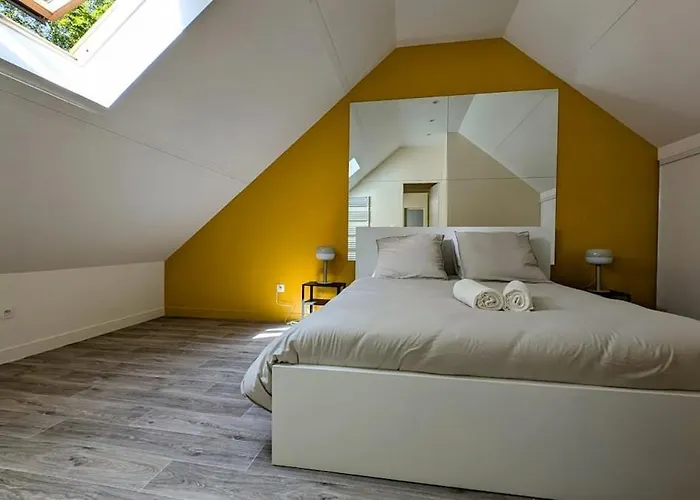 De Luxe, Piscine Chauffee & Nature