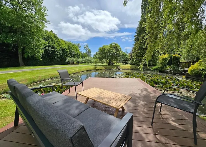 De Luxe, Piscine Chauffee & Nature * Vitrai-Sous-Laigle