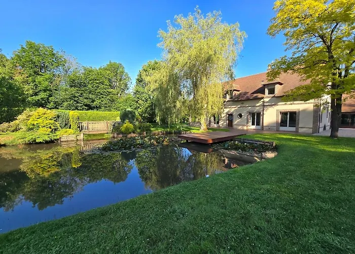 De Luxe, Piscine Chauffee & Nature * Vitrai-Sous-Laigle