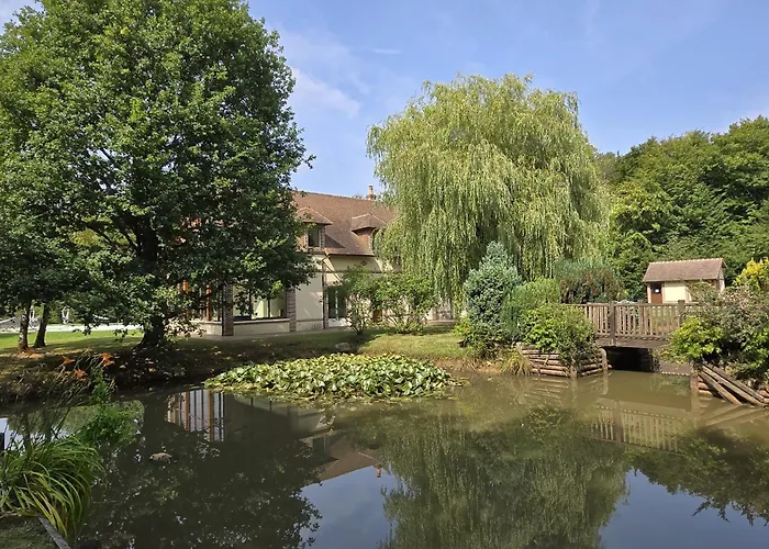 Villa De Luxe, Piscine Chauffee & Nature Vitrai-Sous-Laigle